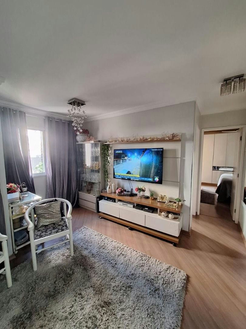 Apartamento em Vila Paulo Silas - 75m² | 2 dormitórios | 2 vagas