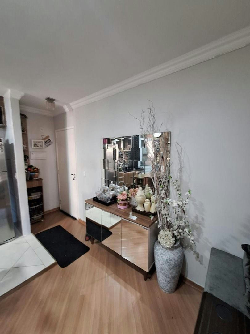 Apartamento em Vila Paulo Silas - 75m² | 2 dormitórios | 2 vagas - miniatura 3