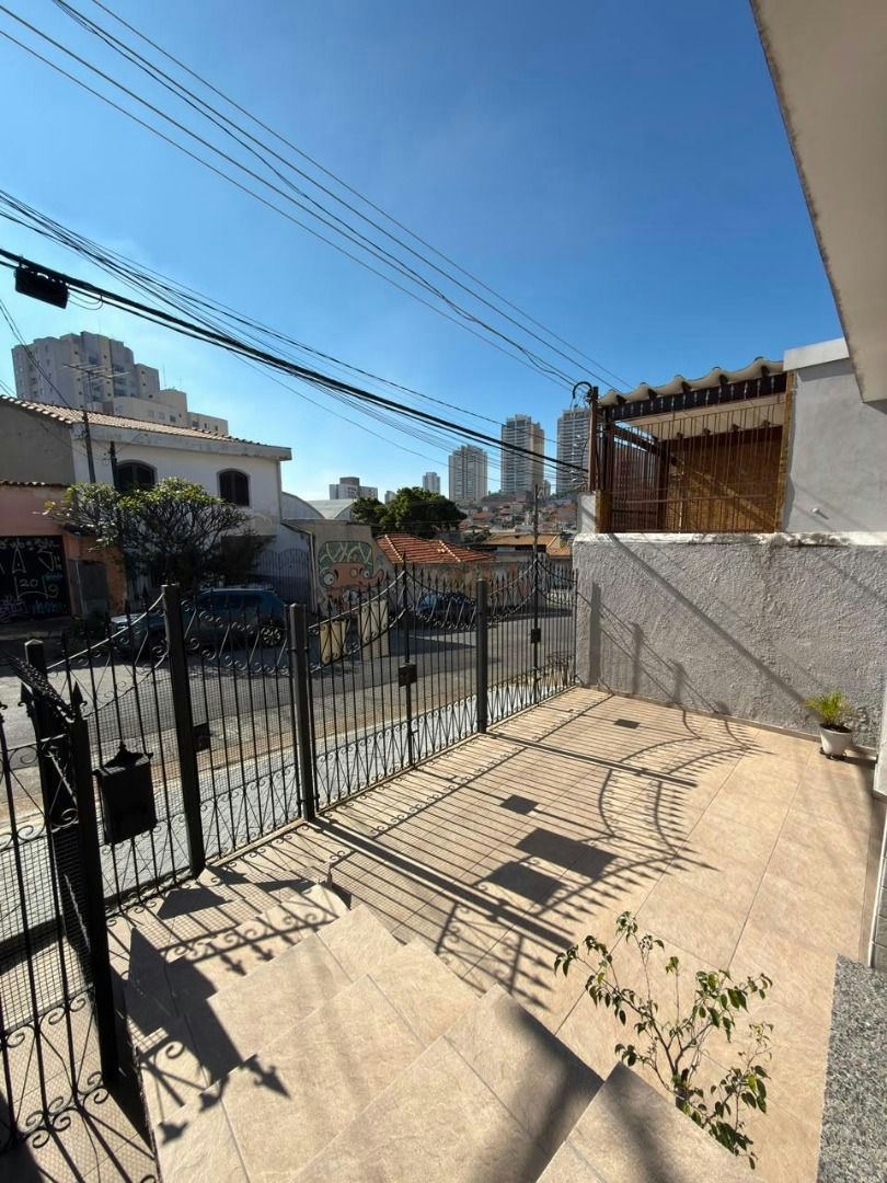 Sobrado em Chácara Santo Antônio - 184m² | 2 dormitórios | 4 vagas - miniatura 4