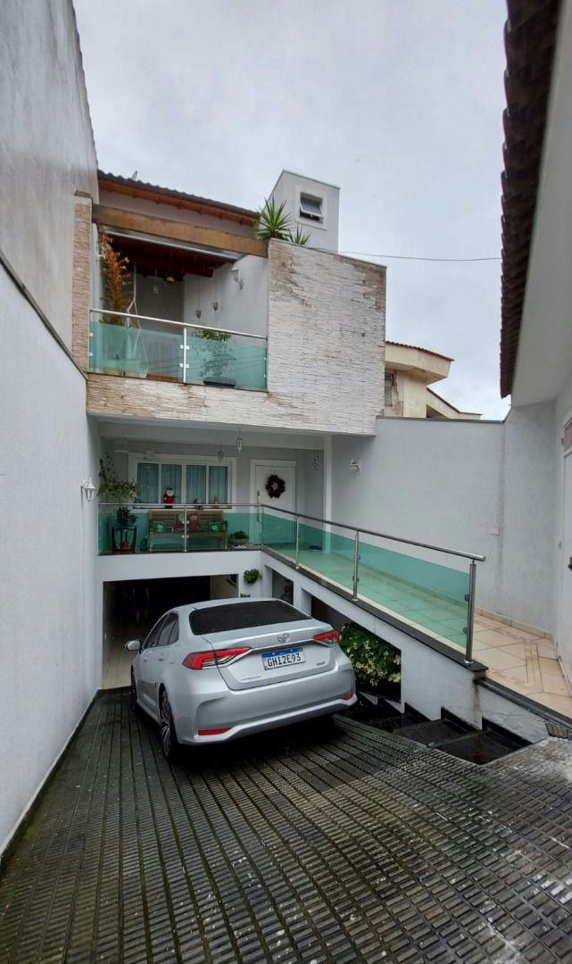 Sobrado em Sítio da Figueira - 350m² | 4 dormitórios | 6 vagas - miniatura 3