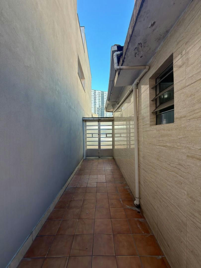 Casa em Quinta da Paineira - 248m² | 3 dormitórios | 5 vagas - miniatura 4