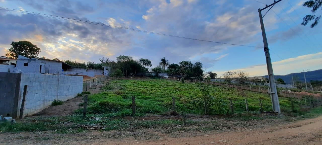 Terreno em Condomínio Residencial Campos do Conde - 1400m² - miniatura 3
