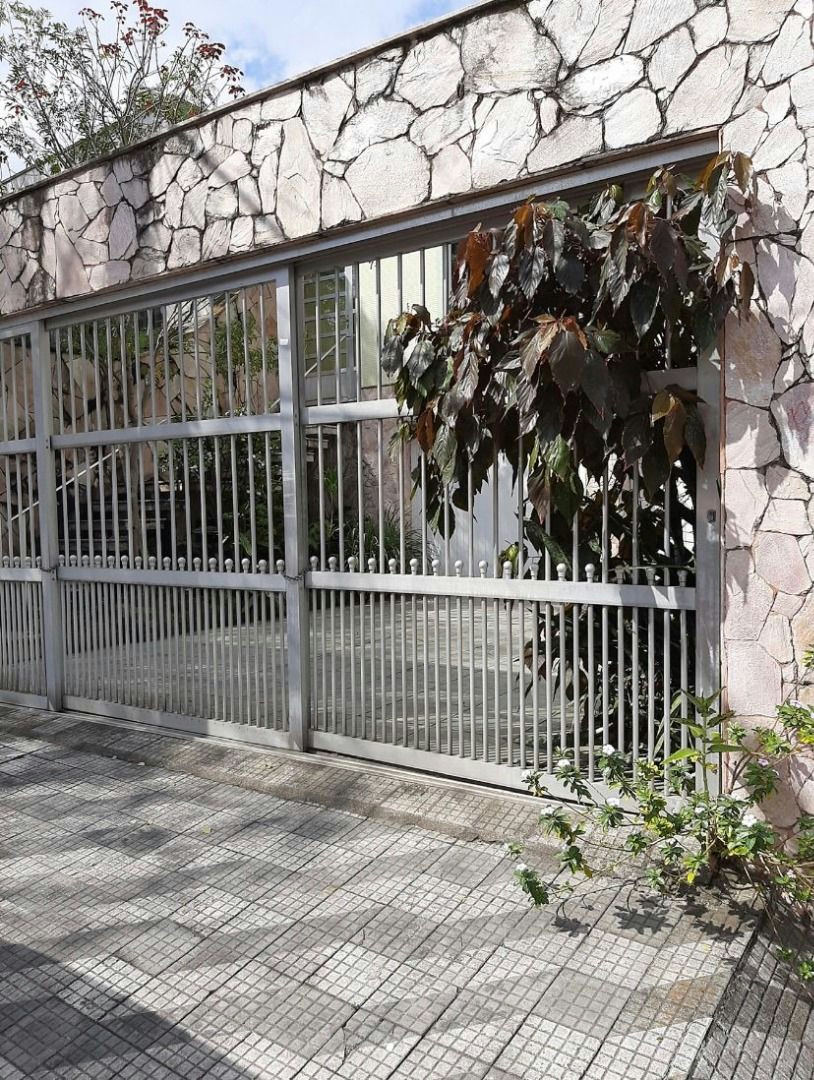 Sobrado em Vila Formosa - 294m² | 3 dormitórios | 4 vagas