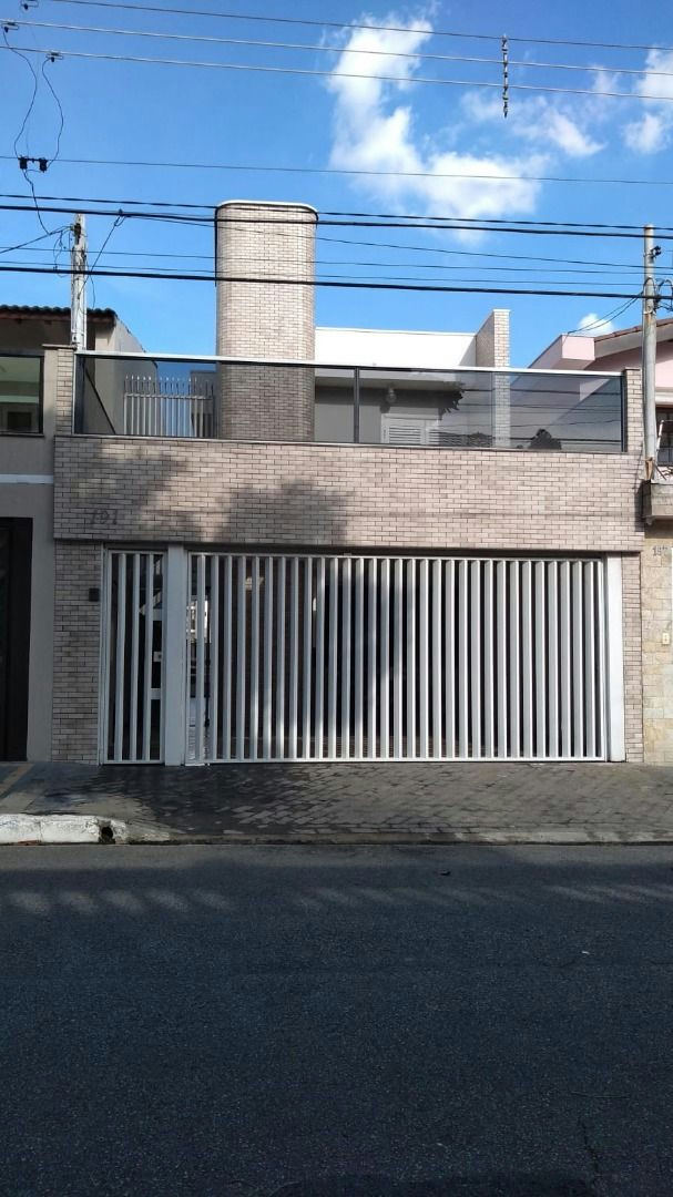 Sobrado em Sítio da Figueira - 150m² | 3 dormitórios | 2 vagas