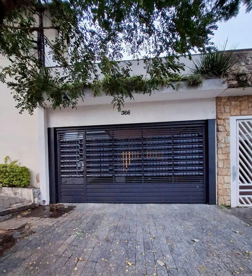 Casa em Jardim Avelino - 150m² | 3 dormitórios | 2 vagas