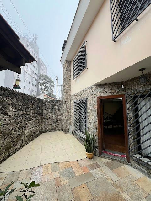 Sobrado em Vila Salete - 200m² | 3 dormitórios | 5 vagas - miniatura 2