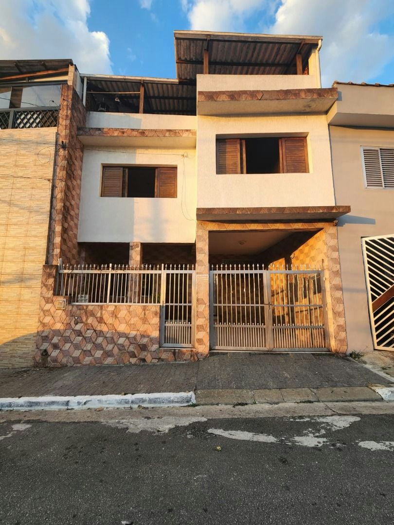 Casa em Parque São Lucas - 210m² | 3 dormitórios | 1 vaga