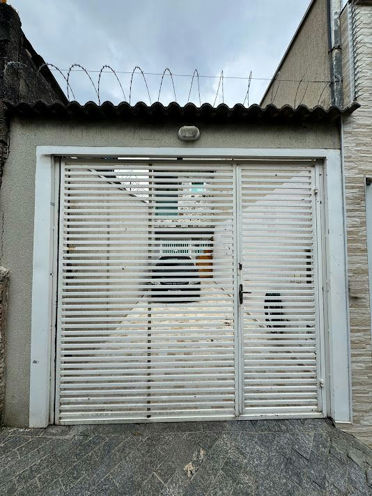 Sobrado em Vila Sirene - 70m² | 2 dormitórios | 2 vagas