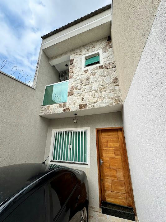 Sobrado em Vila Sirene - 70m² | 2 dormitórios | 2 vagas - miniatura 3