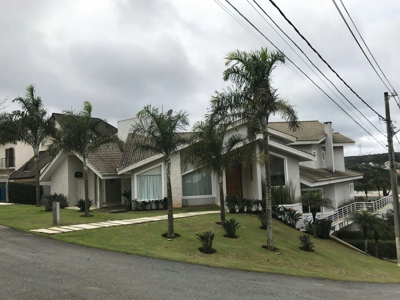 Sobrado em Parque Residencial Itapeti - 650m² | 4 dormitórios | 10 vagas - miniatura 3