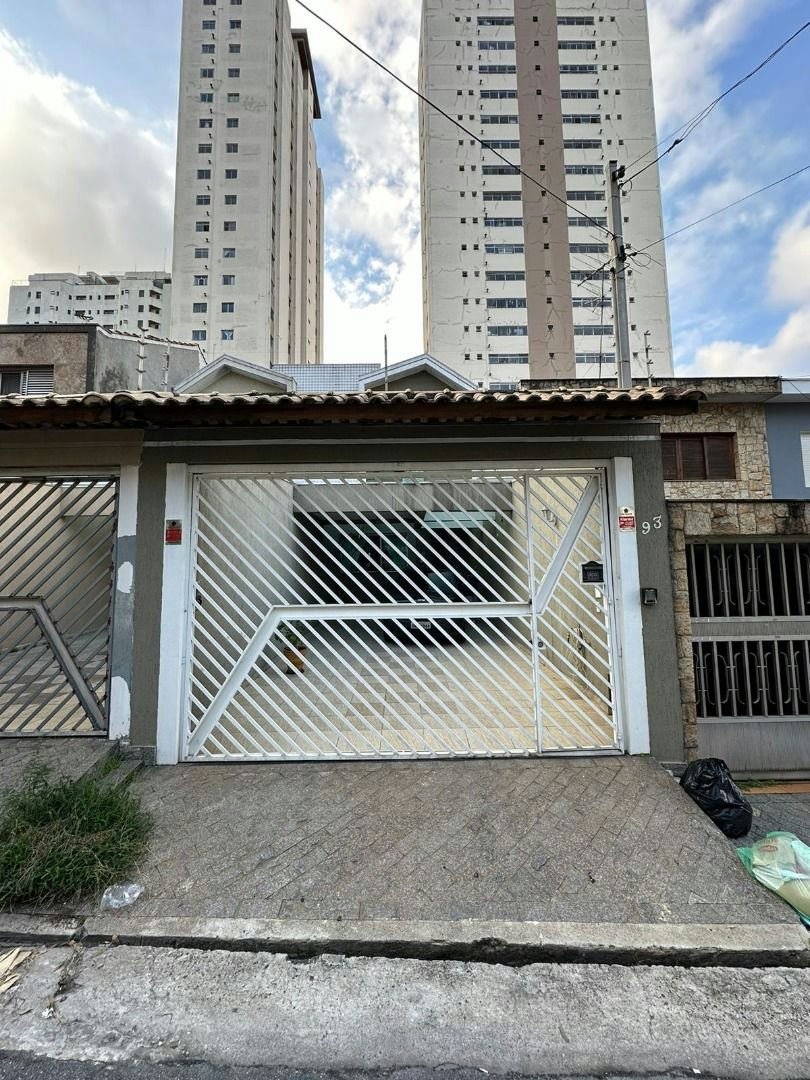Sobrado em Vila Prudente (Zona Leste) - 156m² | 3 dormitórios | 4 vagas