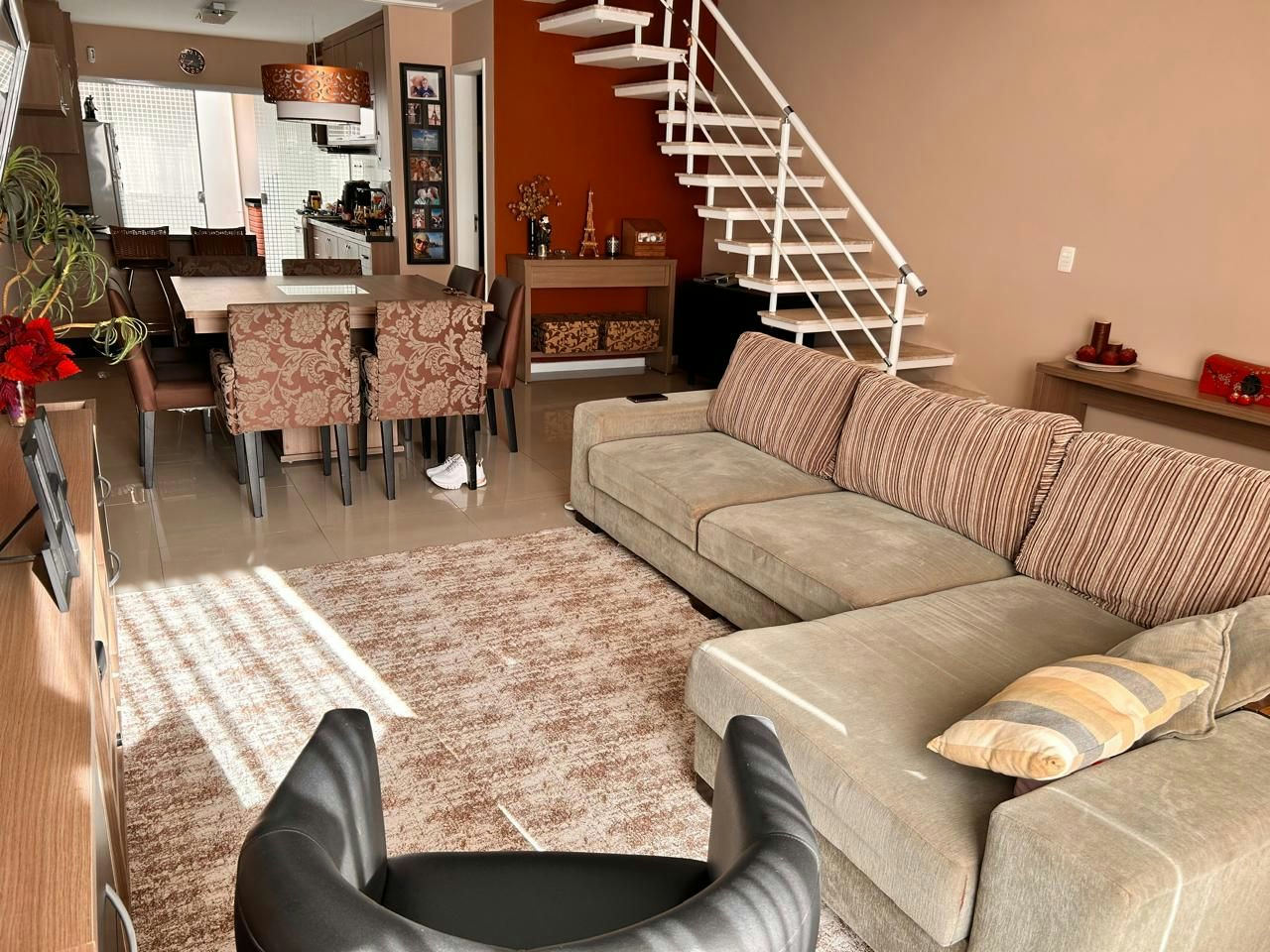 Sobrado em Jardim Teresa - 120m² | 3 dormitórios | 2 vagas - miniatura 4