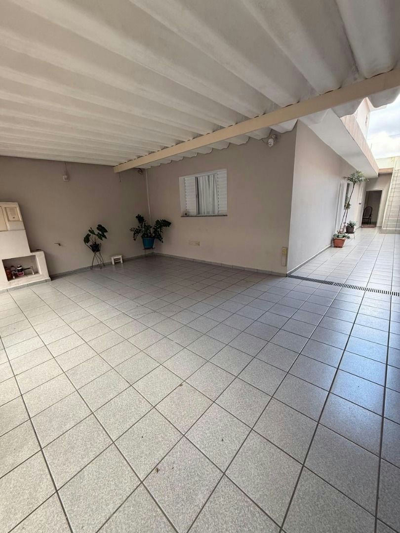 Sobrado em Vila Tolstoi - 125m² | 3 dormitórios | 3 vagas - miniatura 3