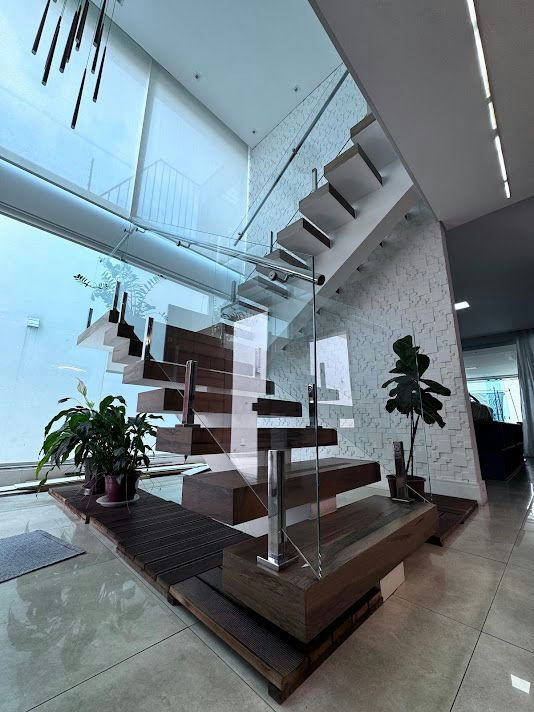 Sobrado em Alto da Mooca - 300m² | 4 dormitórios | 4 vagas