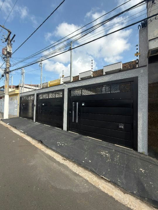 Sobrado em Vila Lúcia - 107m² | 3 dormitórios | 2 vagas
