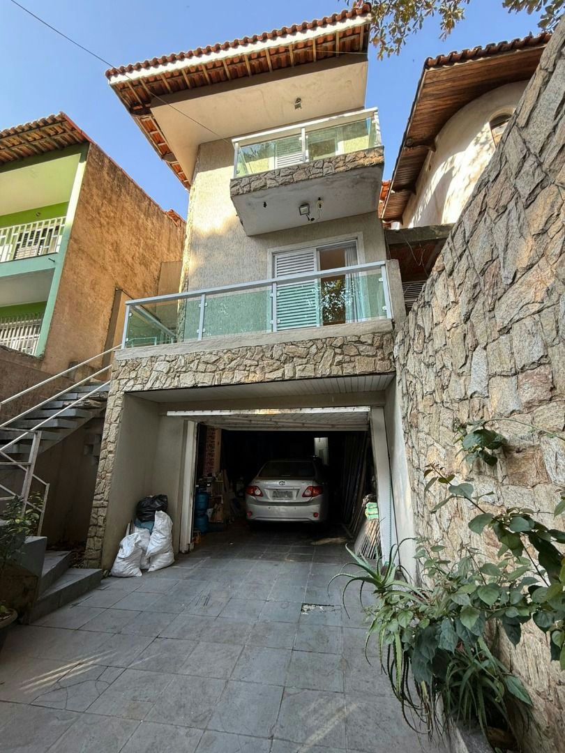 Sobrado em Sítio da Figueira - 252m² | 4 dormitórios | 5 vagas - miniatura 2