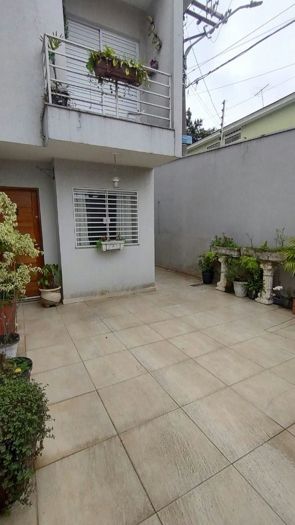 Sobrado em Vila Ema - 90m² | 2 dormitórios