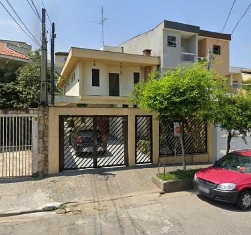 Sobrado em Vila Matilde - 236m² | 3 dormitórios | 4 vagas