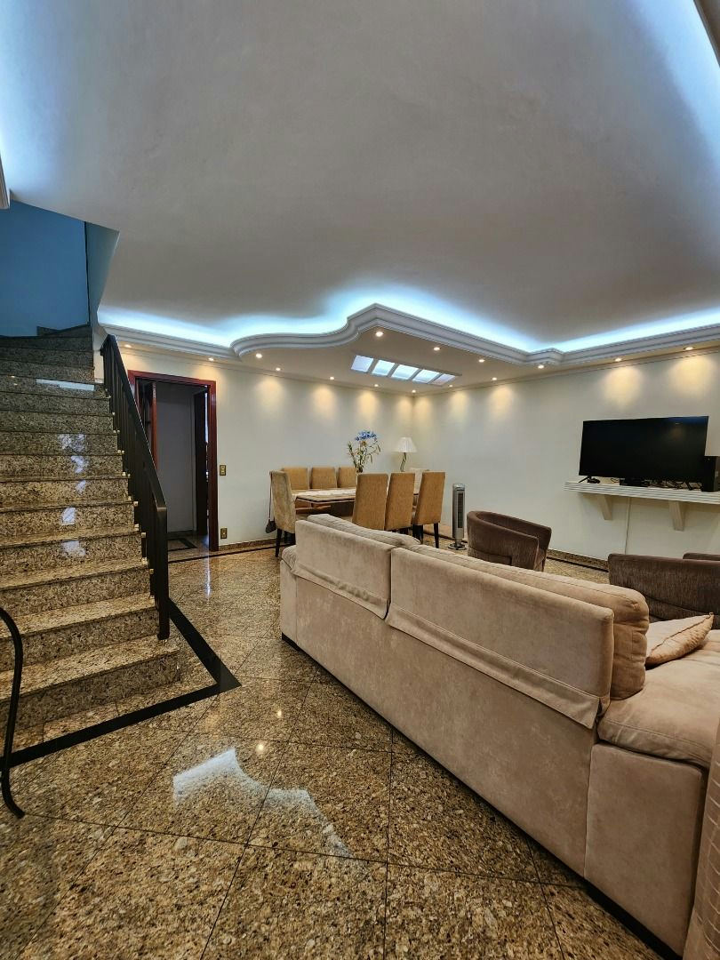 Sobrado em Vila Invernada - 159m² | 3 dormitórios | 3 vagas - miniatura 4
