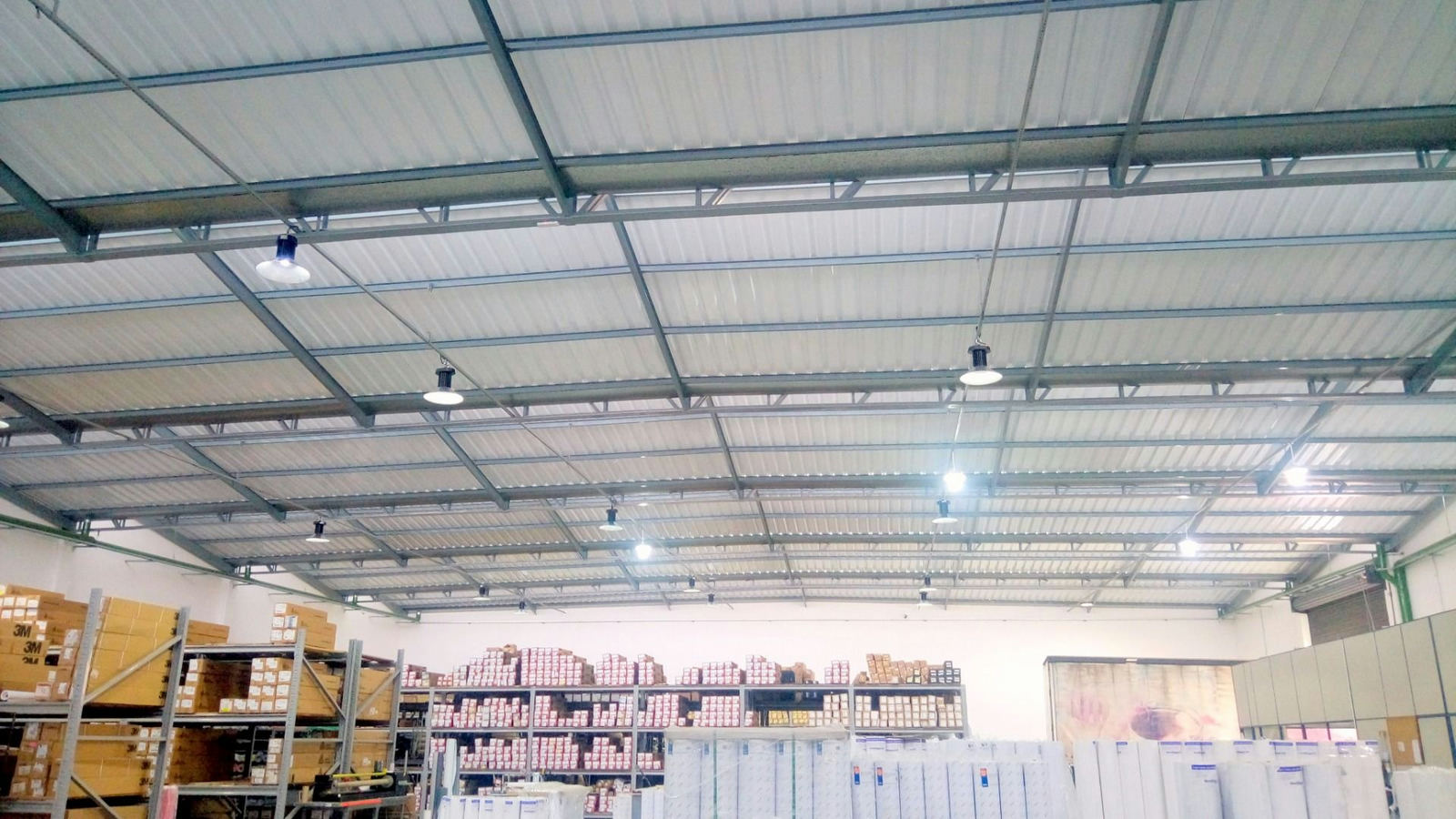Sala Comercial em Vila Monumento - 2200m² - miniatura 2