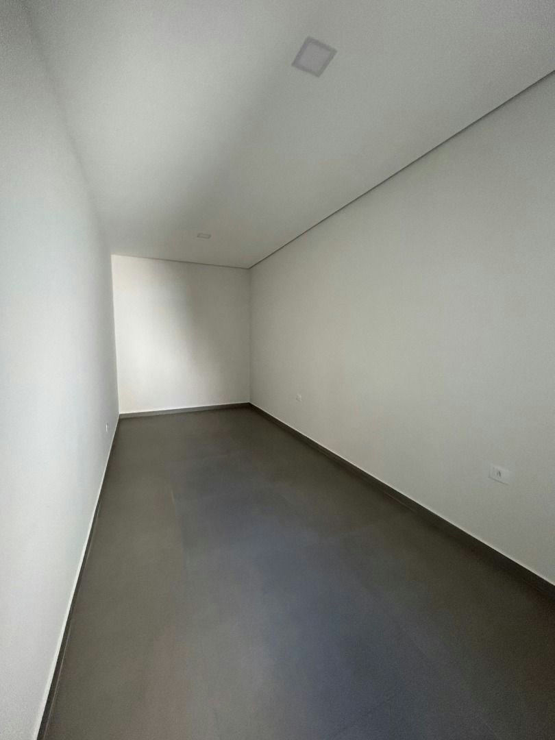 Sobrado em Vila Ivone - 260m² | 4 dormitórios | 2 vagas