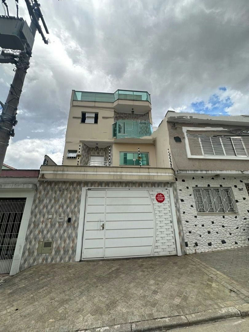 Sobrado em Tatuapé - 220m² | 3 dormitórios | 4 vagas