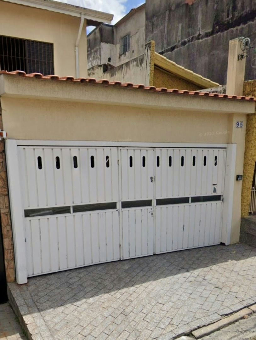 Sobrado em Parque Sevilha - 140m² | 3 dormitórios | 2 vagas