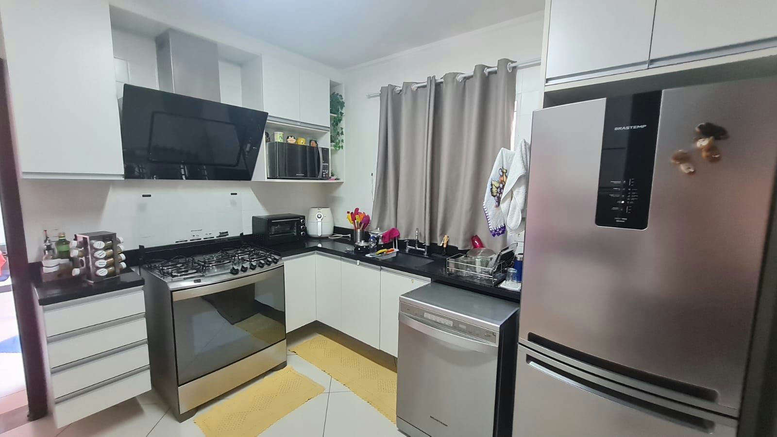 Sobrado em Vila Libanesa - 184m² | 3 dormitórios | 3 vagas - miniatura 2