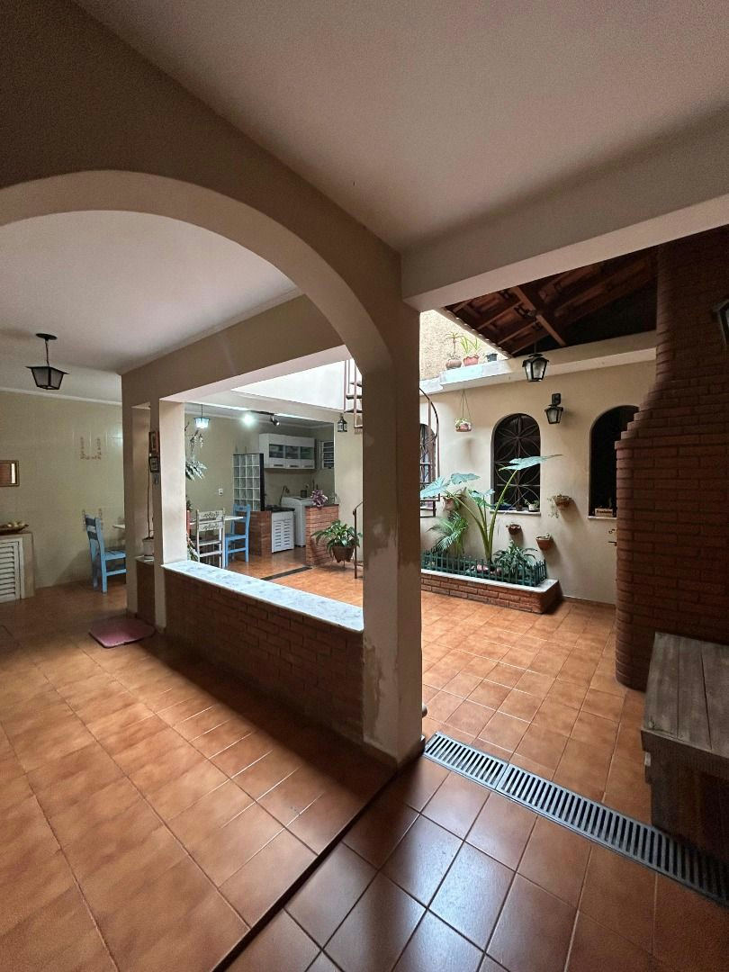 Sobrado em Vila Anadir - 159m² | 4 dormitórios | 3 vagas - miniatura 5