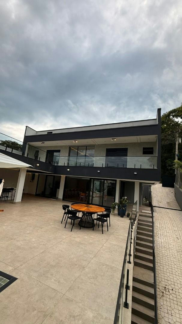 Sobrado em Recanto das Águas - 700m² | 5 dormitórios | 20 vagas - miniatura 5
