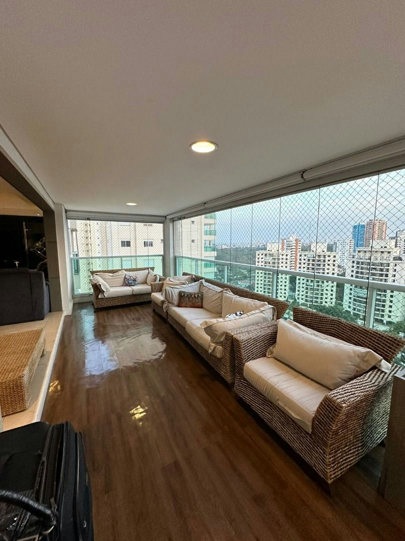 Apartamento em Jardim Avelino - 192m² | 4 dormitórios | 3 vagas - foto 1