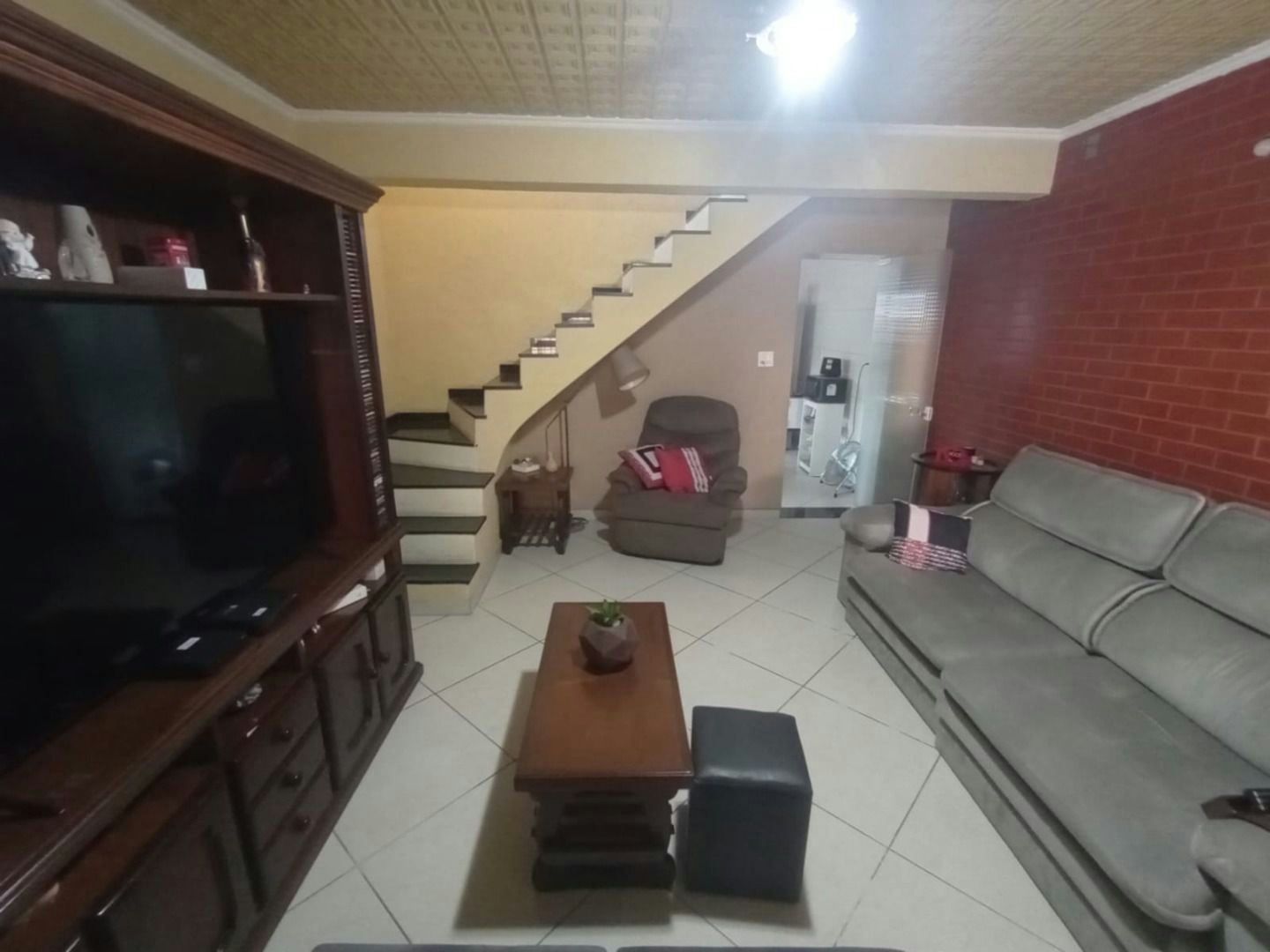 Sobrado em Vila Carlos de Campos - 168m² | 2 dormitórios | 2 vagas - miniatura 4