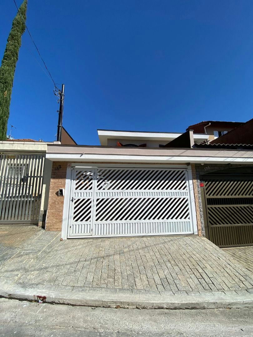 Sobrado em Vila Primavera - 165m² | 3 dormitórios | 2 vagas