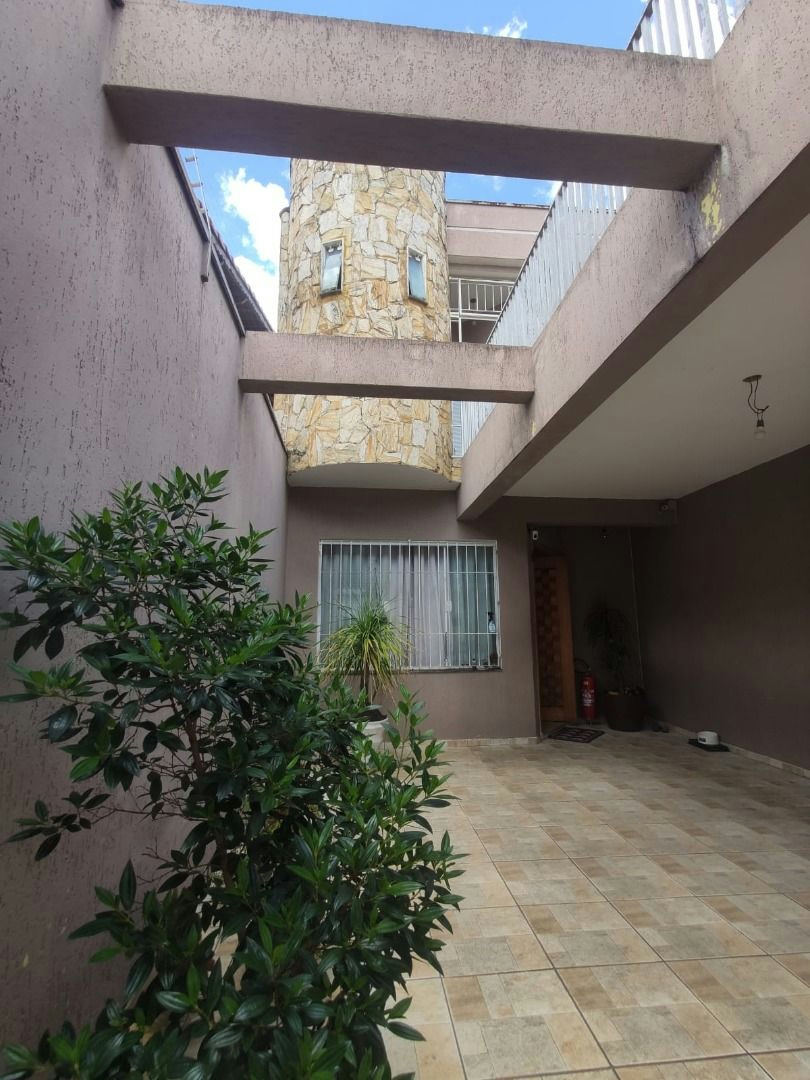 Sobrado em Vila Ivone - 180m² | 3 dormitórios | 2 vagas - miniatura 5