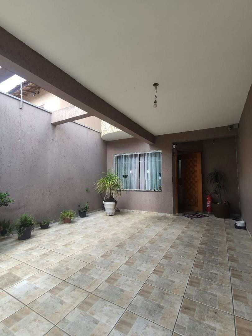 Sobrado em Vila Ivone - 180m² | 3 dormitórios | 2 vagas - miniatura 2