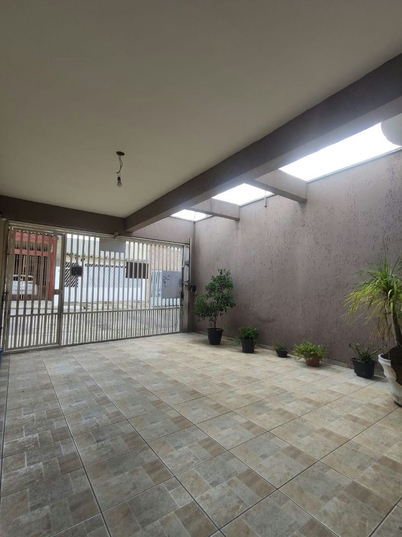 Sobrado em Vila Ivone - 180m² | 3 dormitórios | 2 vagas - miniatura 3