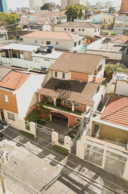 Sobrado em Vila Prudente (Zona Leste) - 310m² | 4 dormitórios | 6 vagas