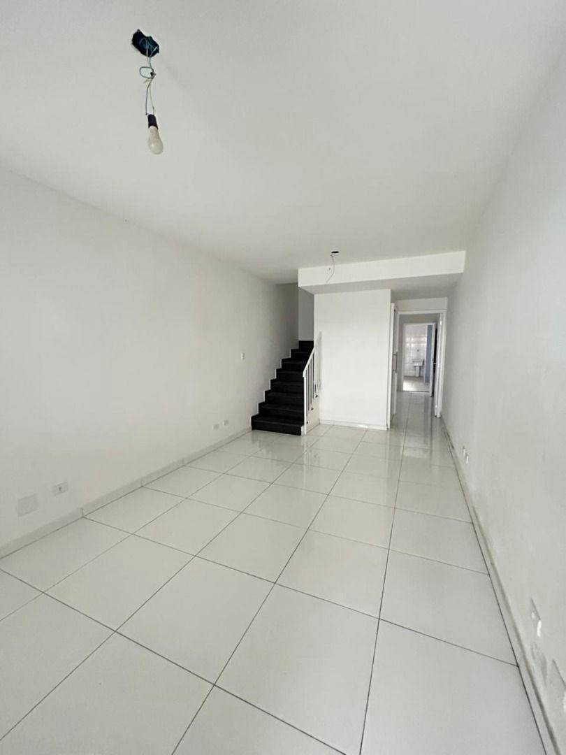 Sobrado em Vila Olinda - 105m² | 3 dormitórios | 2 vagas - miniatura 5