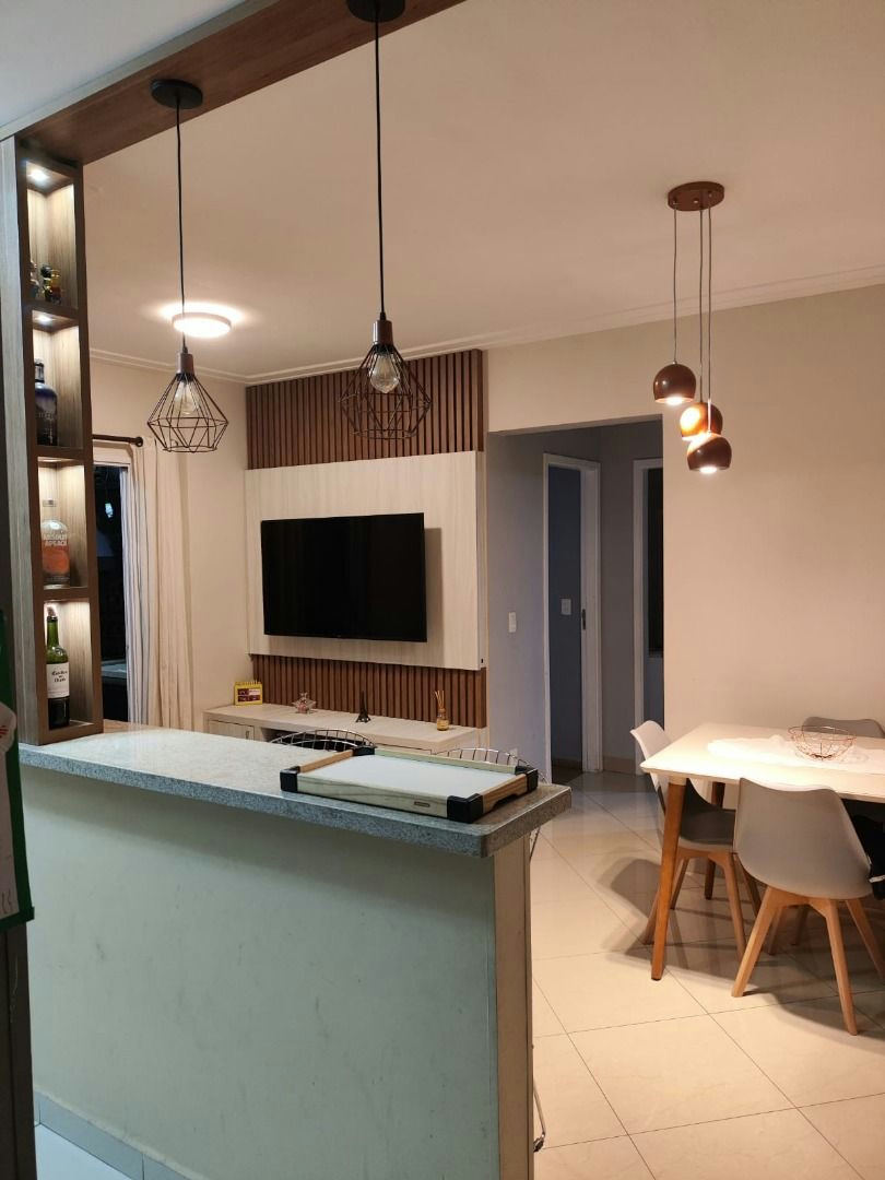 Apartamento em Centro - 64m² | 2 dormitórios | 1 vaga - foto 1