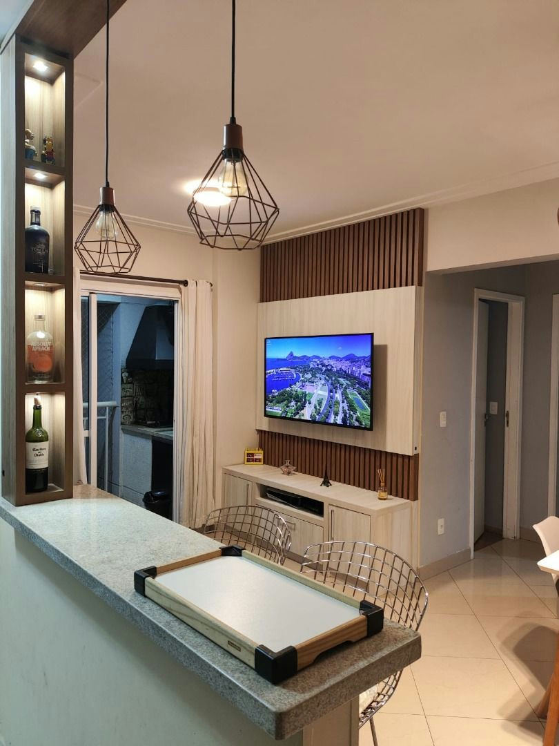 Apartamento em Centro - 64m² | 2 dormitórios | 1 vaga - miniatura 2
