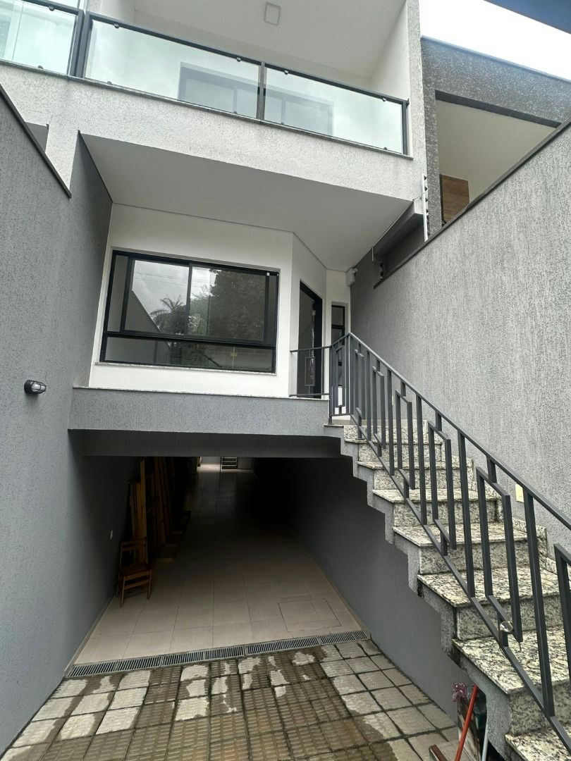 Sobrado em V.Formosa - 175m² | 3 dormitórios | 4 vagas