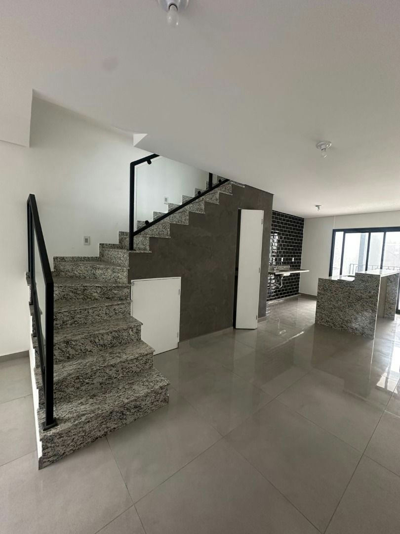 Sobrado em V.Formosa - 175m² | 3 dormitórios | 4 vagas - miniatura 3