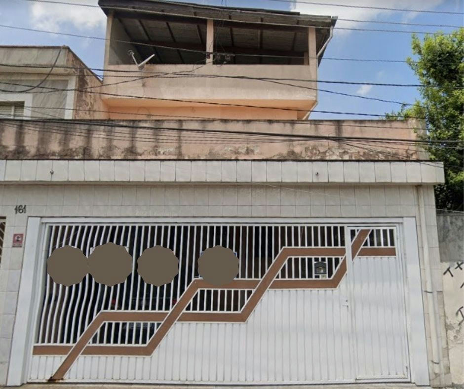 Sobrado em Vila Ema - 193m² | 3 dormitórios | 3 vagas