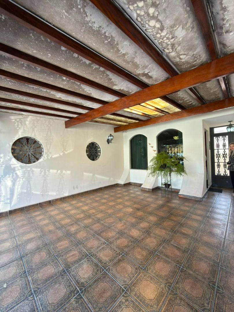 Sobrado em Vila Independência - 240m² | 3 dormitórios | 2 vagas