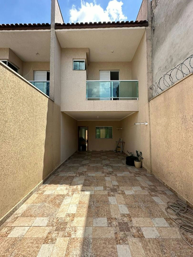 Sobrado em Vila Nova - 115m² | 3 dormitórios | 3 vagas - miniatura 2