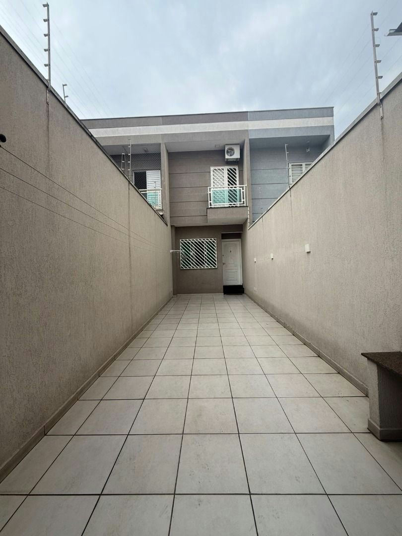 Sobrado em Parque Sevilha - 115m² | 3 dormitórios | 2 vagas