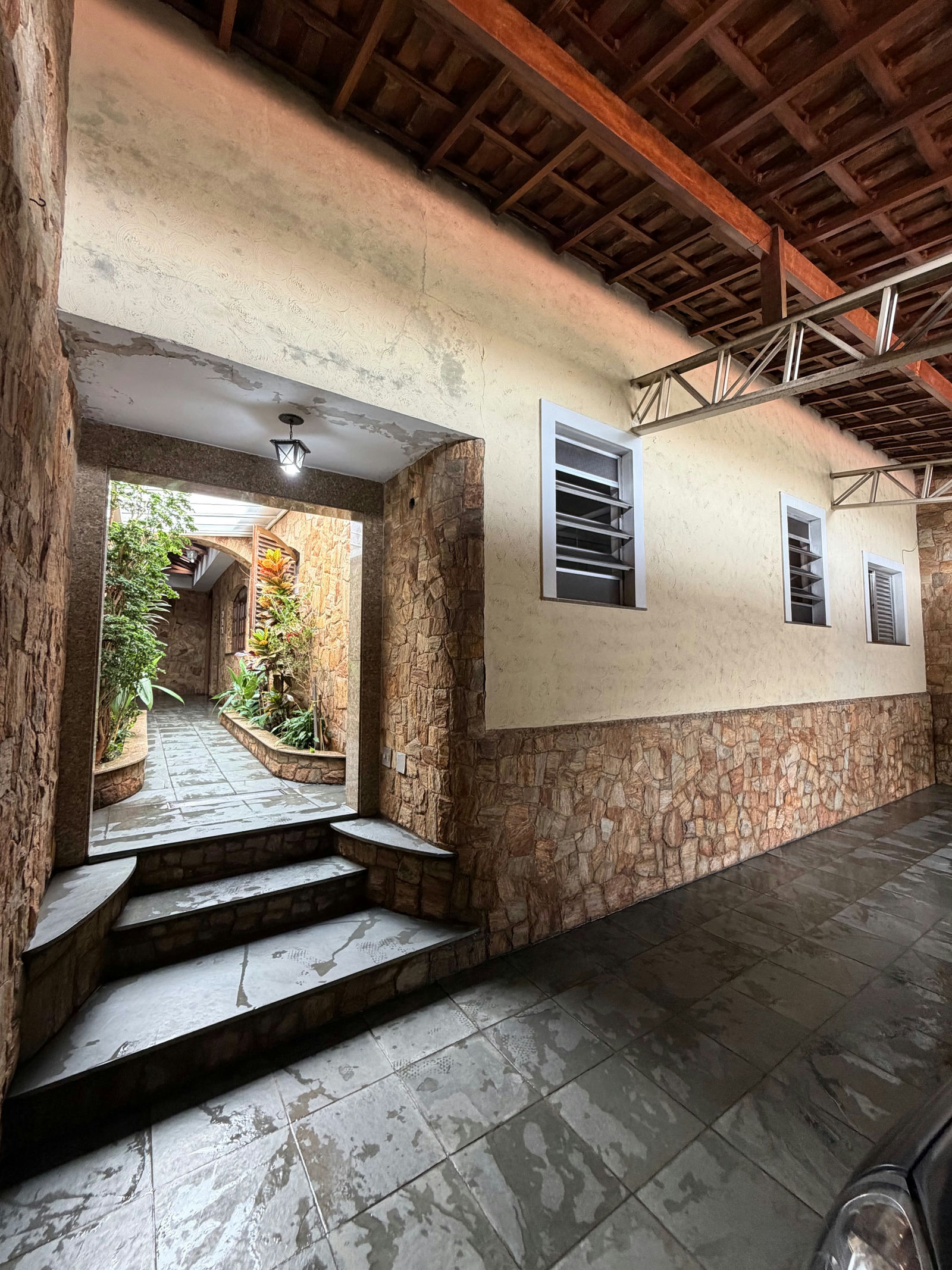 Casa térrea com quintal amplo - miniatura 5
