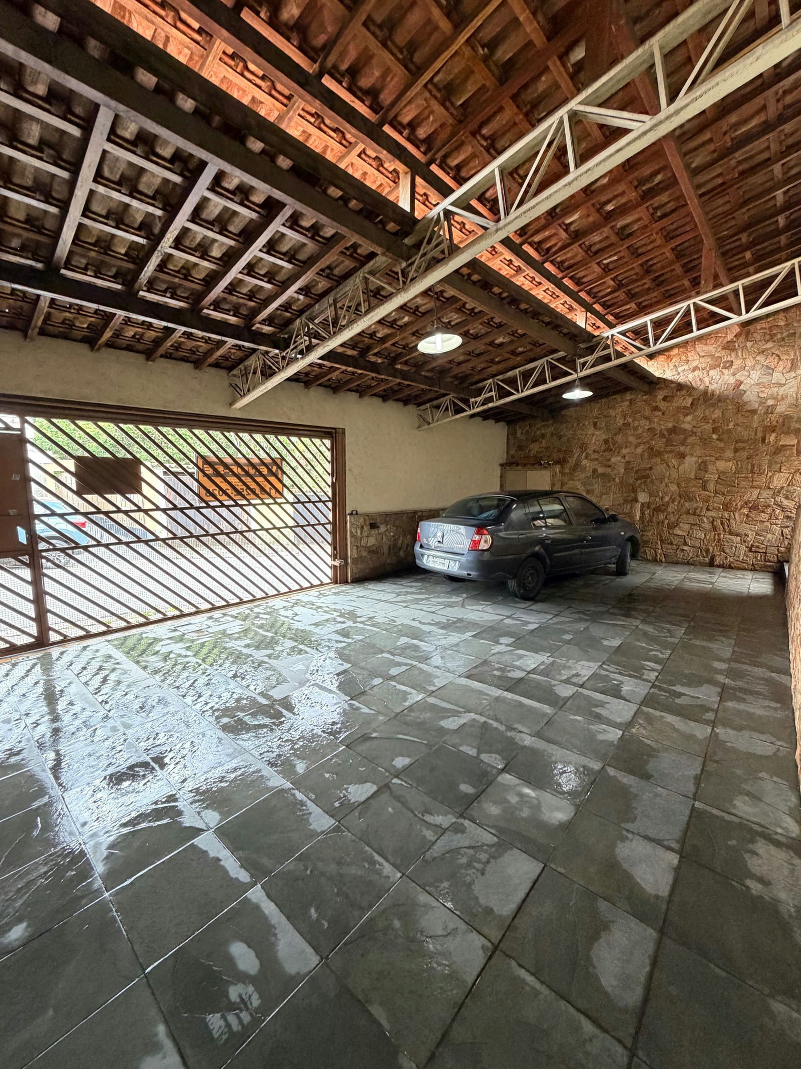 Casa térrea com quintal amplo - miniatura 3
