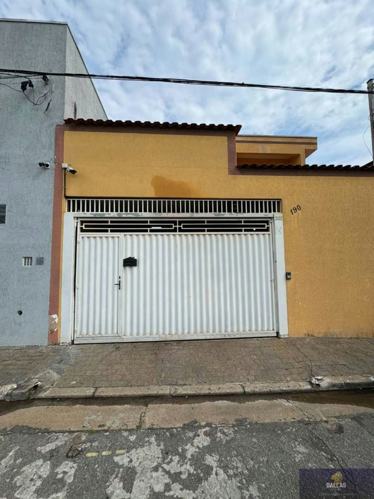 Sobrado em Vila Divina Pastora - 100m² | 3 dormitórios | 2 vagas