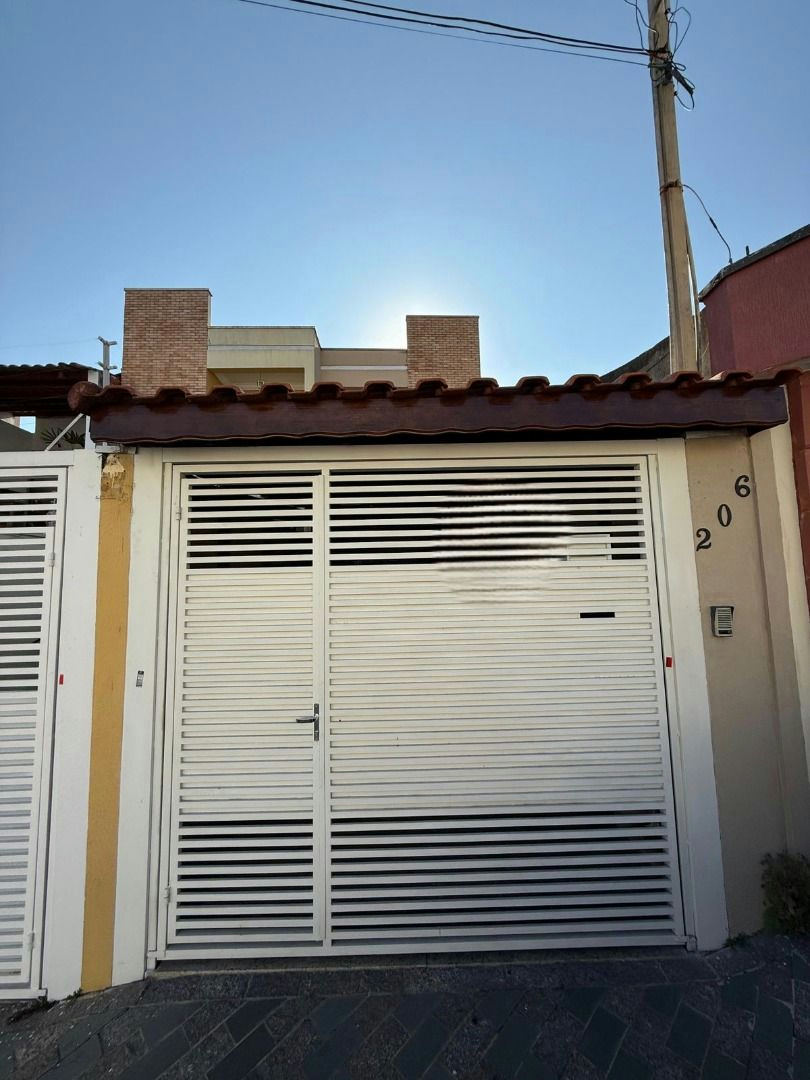 Sobrado em Vila Alpina - 112m² | 3 dormitórios | 2 vagas